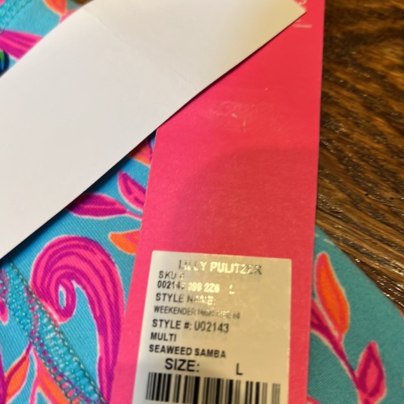 Lilly Pulitzer Luxletic Multi Seaweed Samba UPF 50+ Weekender High-Rise Legging - Picture 8 of 9